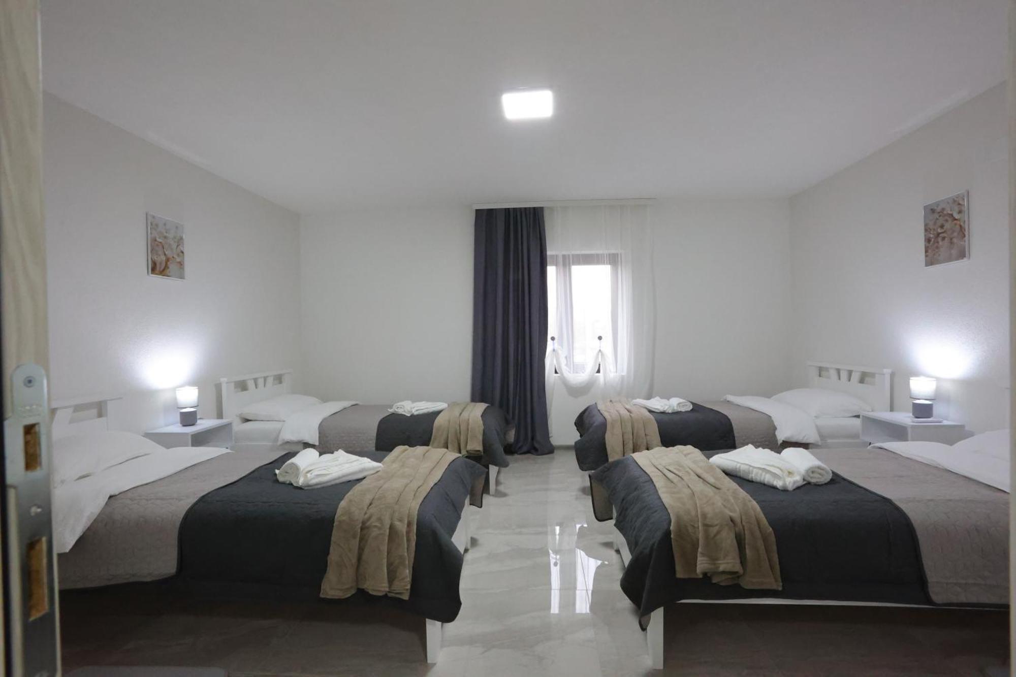 Ivan'S Guesthouse Paraćin Exteriér fotografie