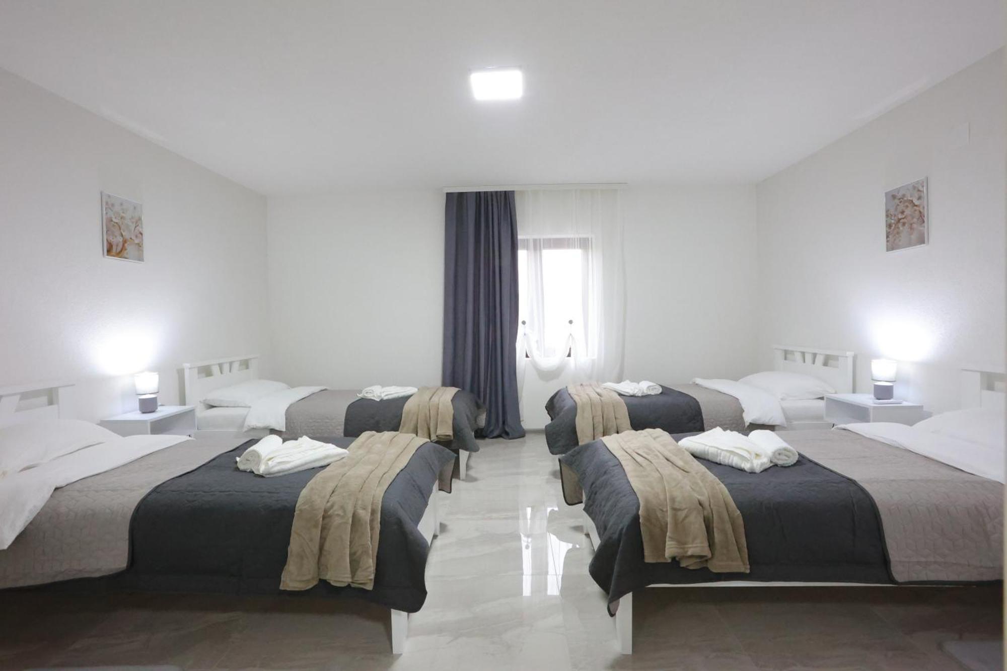 Ivan'S Guesthouse Paraćin Exteriér fotografie