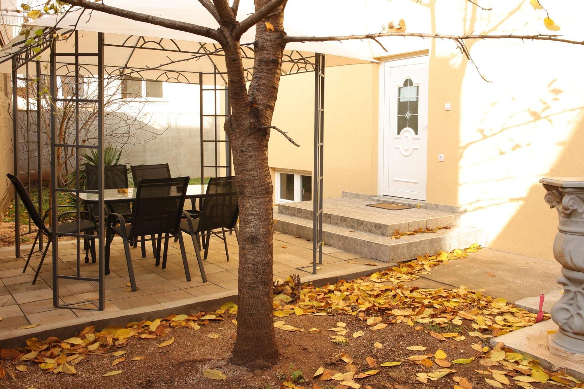 Ivan'S Guesthouse Paraćin Exteriér fotografie
